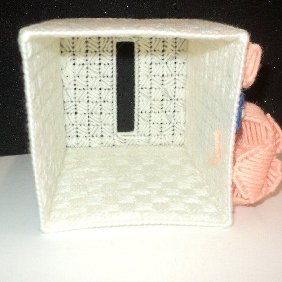 Handmade White Needlepoint Tissue Box Holder Peach Roses, Blue, Yellow Vintage - Picture 5 of 6